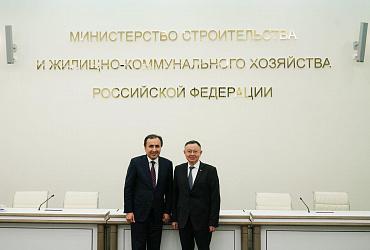 Министр строительства и ЖКХ России Ирек Файзуллин встретился с Чрезвычайным и Полномочным Послом Таджикистана в России